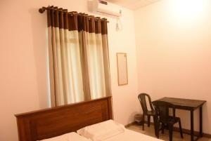 Grand White Hotel