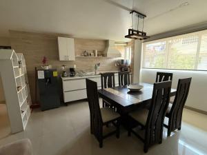 Cerca Foro Sol GNP y Aeropuerto