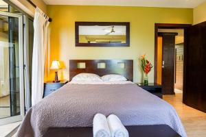 Unique panoramic view and Central location!