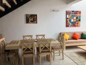 Galle Sri Lanka Ocean front 3 Bedrooms supper luxury apartment