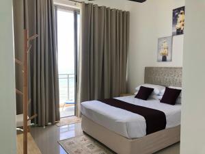 Galle Sri Lanka Ocean front 3 Bedrooms supper luxury apartment