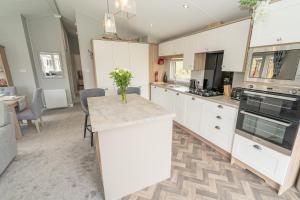 Loluke Lodge on The Lake