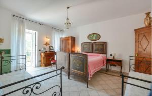 2 Bedroom Nice Apartment In Moneglia