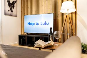 Hop & Lulu Park Studio