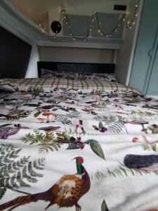 Cosy Caravan Walkers Ramblers Fishermen Cyclists