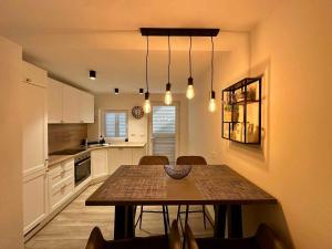 Holiday home in Jadranovo 54602