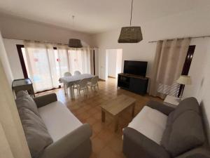 Anahi Homes Corralejo - Villa Brezo 3 - 4hvězdičkové hotely ve městě La Oliva