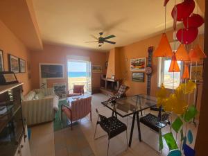 Rainbow Seafront Apartment