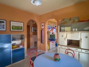 Rainbow Seafront Apartment