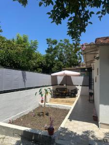 Orange Grove Apartment