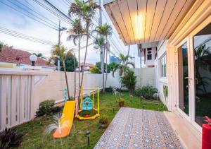 Happy n Joy Pool Villa near Jomtien Beach on Thepprasit Road