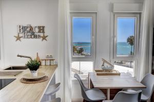 Beachfront Parque Paloma