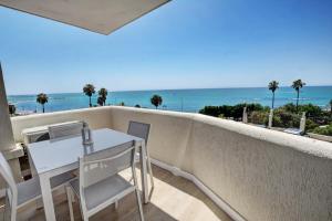 Beachfront Parque Paloma