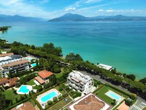 Lakeside Apartment - Vista Lago nel Cuore di Sirmione