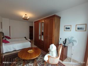 Casa museo Ramón Caamaño, segunda planta