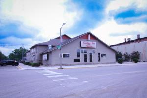 Canby Inn and Suites