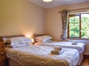 Poppy Cottage - Uk40102