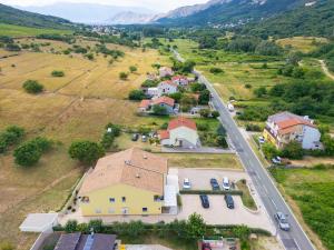 Apartments Ena & Leona