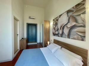 Onlyrooms V - Sea View & Train Station img59