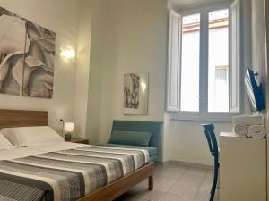 Onlyrooms V - Sea View & Train Station img53