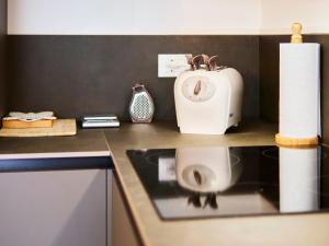 Design Loft with Private Garden - Portello