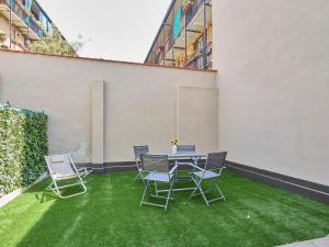 Design Loft with Private Garden - Portello