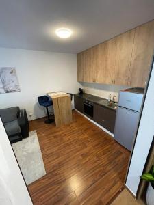 Modern 2-bedroom apartment with balcony