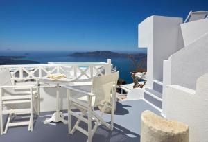 Suite with Private Sun Terrace and Caldera View