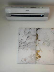 Modern 2-bedroom apartment with balcony