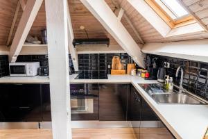 Cosy loft by the ocean