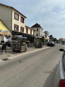 A lombre du Marronnier