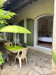 B&B / Chambres d'hotes Chambre Boheme chic avec jacuzzi : photos des chambres