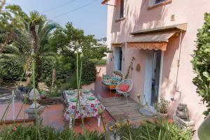 Villa Les Chênes Verts by Halldis