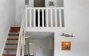 Beautiful Home In Bruinisse With Wifi