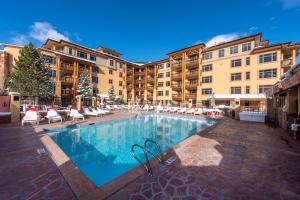 Unequalled Ski in Out Location Next to Gondola, Hotel Room, Pool, Hot tubs, Condo Nast Winner C202A