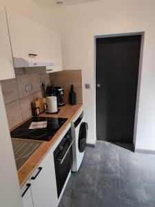 Maisons de vacances Logement independant avec parking prive , clim , smart tv ideal deplacement pour pro ou vacances : photos des chambres
