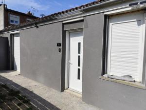 Maisons de vacances Logement independant avec parking prive , clim , smart tv ideal deplacement pour pro ou vacances : photos des chambres