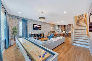 Ultimate Rooftop Double Games BBQ Skyline Views