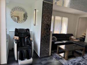 Villa avec jacuzzi, sauna, cinéma - Proche Paris