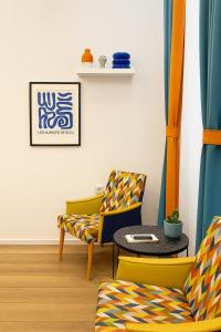 Benetton stlye - freedom in blue and organge