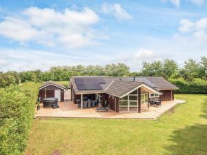 Luxurious Retreat with Spa and Sauna-By Traum