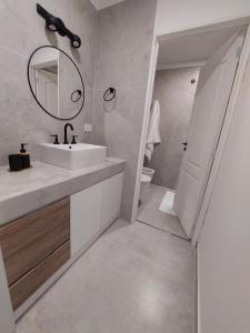 Hermosa y moderna casa a estrenar