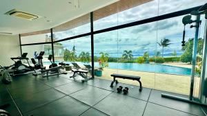 Coco Breeze Peaceful Sea-View Apartment