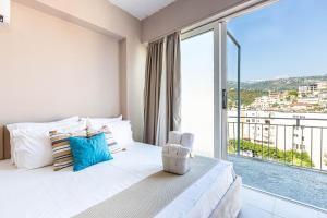 Himara City 52 - Central & Beach Access