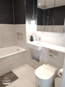 Unique 2 bedroom flat by Westham