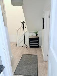 8 Bed Contractor Family Stays Free Private Parking