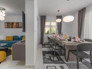 Holiday home with 2 bedrooms