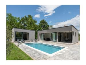 Alison Deluxe Junior