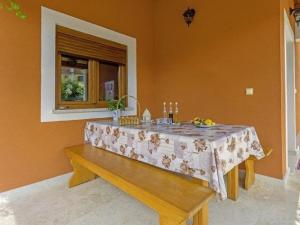 Villa in minj with swimming pool