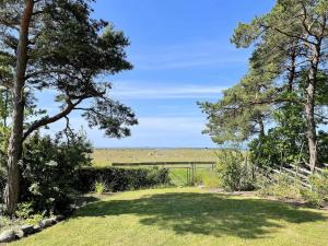 4 person holiday home in KLINTEHAMN